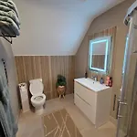 Дом отдыха Solas Na Gealai, Entire House, Sleeps 8