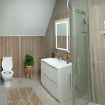 Solas Na Gealai, Entire House, Sleeps 8 Дом отдыха *