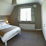 Дом отдыха Solas Na Gealai, Entire House, Sleeps 8 *