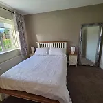Solas Na Gealai, Entire House, Sleeps 8 Дом отдыха *