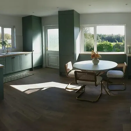 Solas Na Gealai, Entire House, Sleeps 8