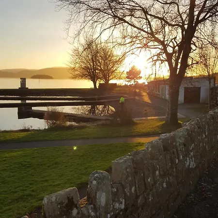 Solas Na Gealai, Entire House, Sleeps 8