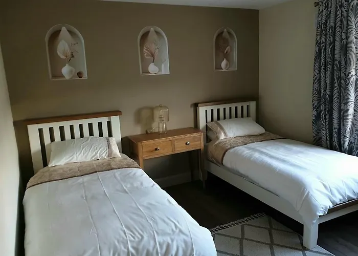 Solas Na Gealai, Entire House, Sleeps 8 Casa de Férias Mountshannon