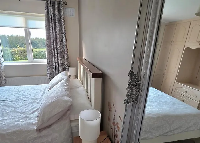 Solas Na Gealai, Entire House, Sleeps 8 Semesterbostad *