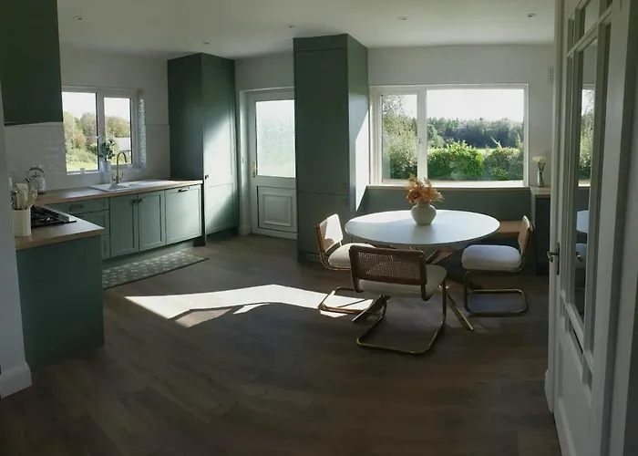 Solas Na Gealai, Entire House, Sleeps 8